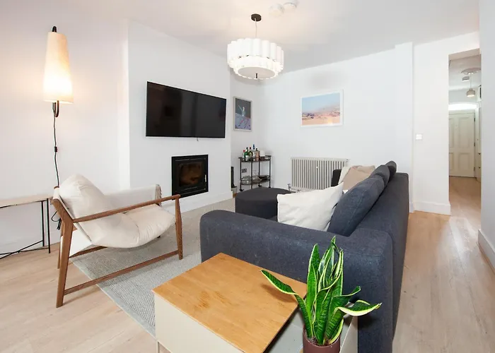 Beautiful And Spacious In South Circular Rd