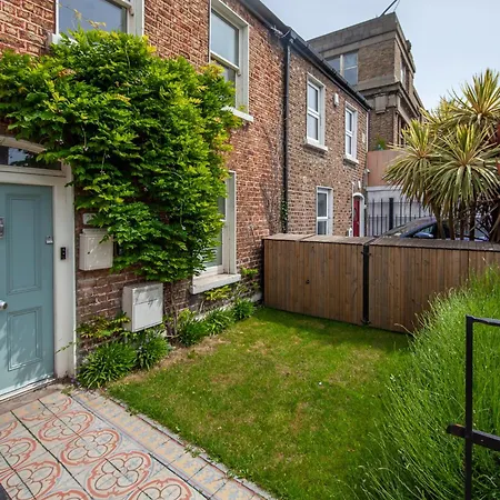 Beautiful And Spacious In South Circular Rd