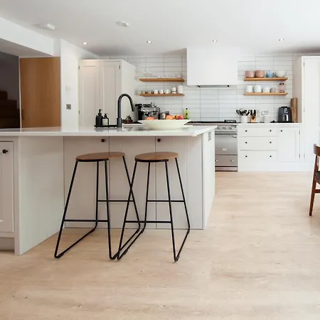 Beautiful And Spacious In South Circular Rd *