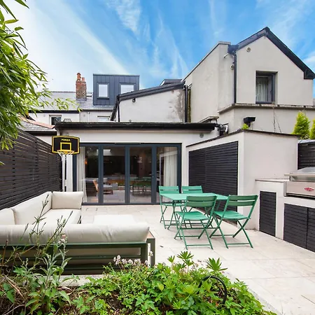 Beautiful And Spacious In South Circular Rd Nyaraló *