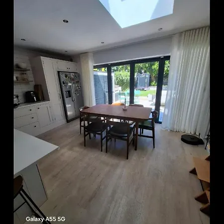 Beautiful And Spacious In South Circular Rd 더블린