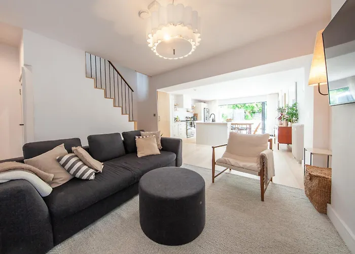 Semesterbostad Beautiful And Spacious In South Circular Rd