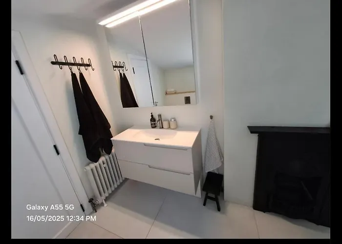 Beautiful And Spacious In South Circular Rd Semesterbostad