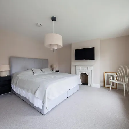 Beautiful And Spacious In South Circular Rd Feriehus