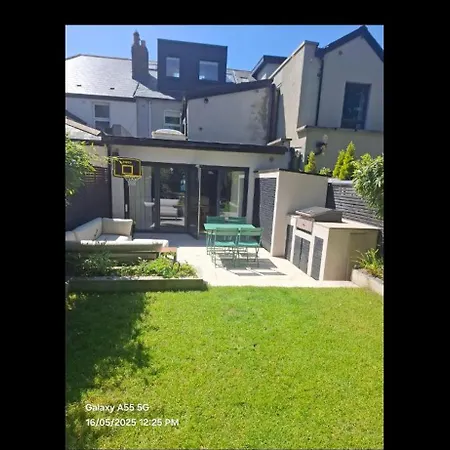 Beautiful And Spacious In South Circular Rd Casa de Férias *