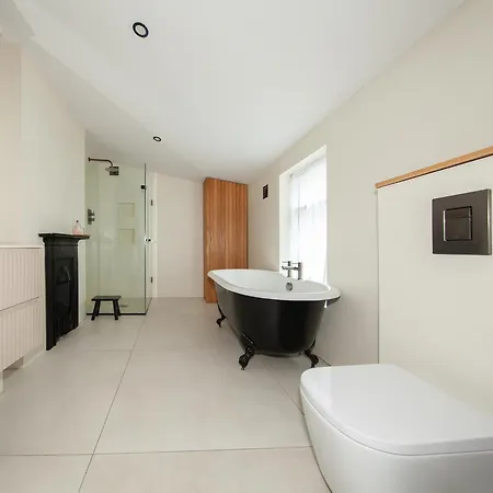 Beautiful And Spacious In South Circular Rd *