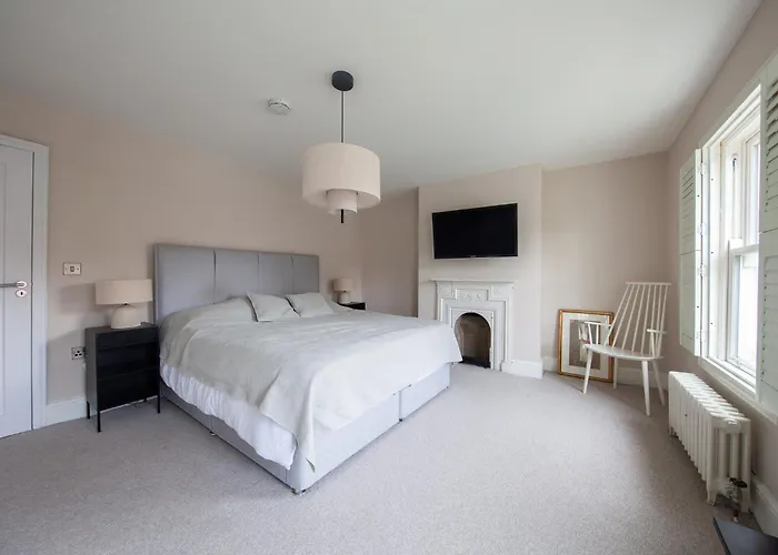 Beautiful And Spacious In South Circular Rd Dom wakacyjny