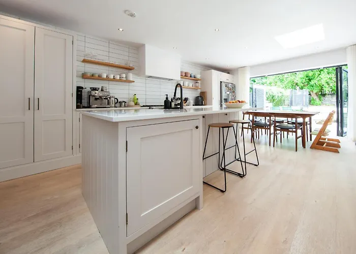 Beautiful And Spacious In South Circular Rd