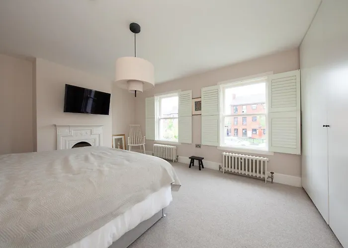Beautiful And Spacious In South Circular Rd *